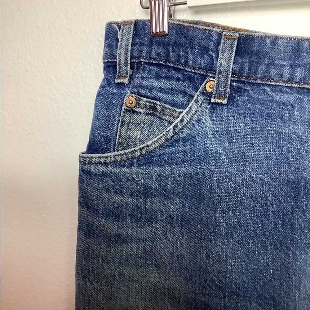 Men’s Levi’s 550 size 34 X 30 medium wash straight leg Classic 5 pocket EUC - Picture 3 of 13